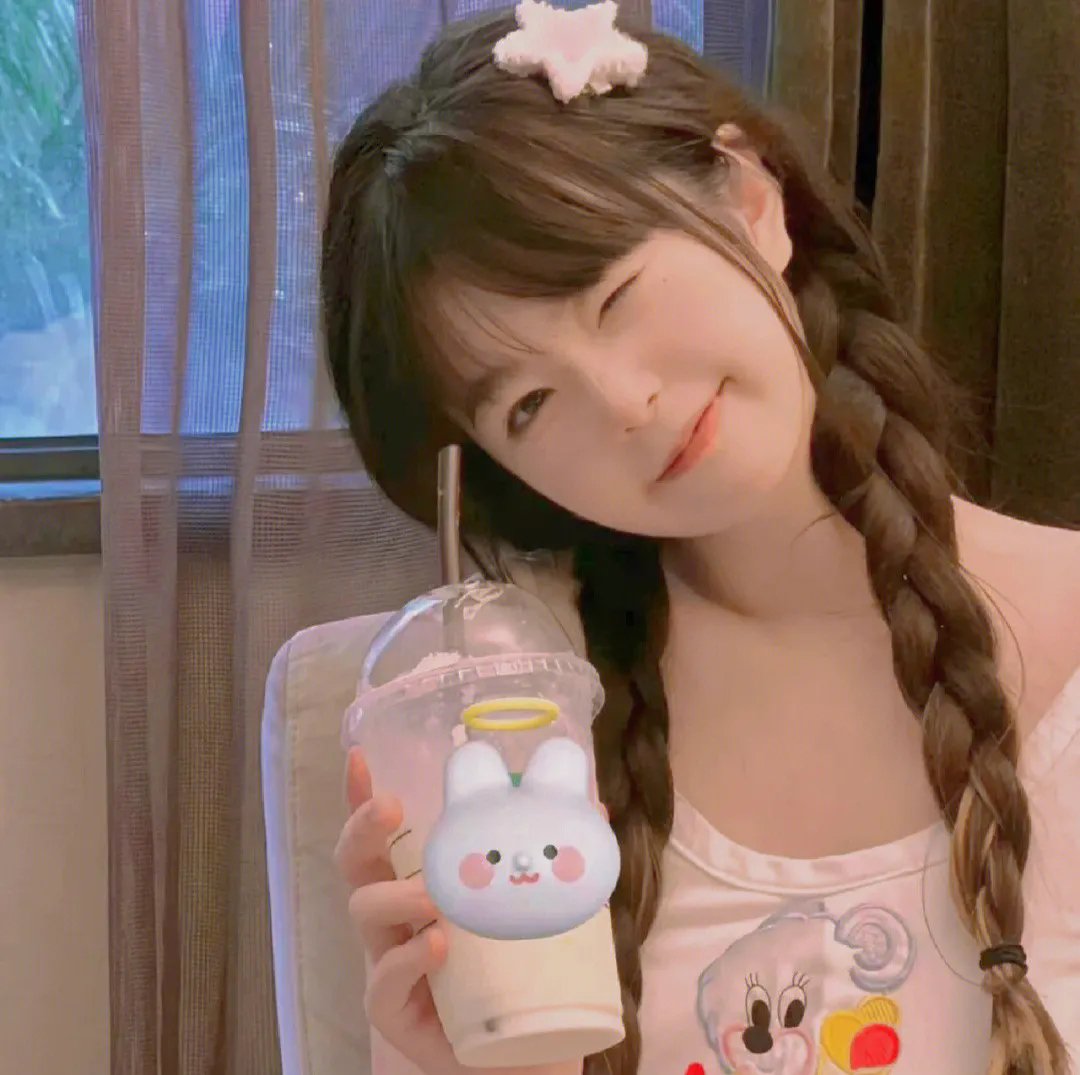 偷听心声美女校花我不追了